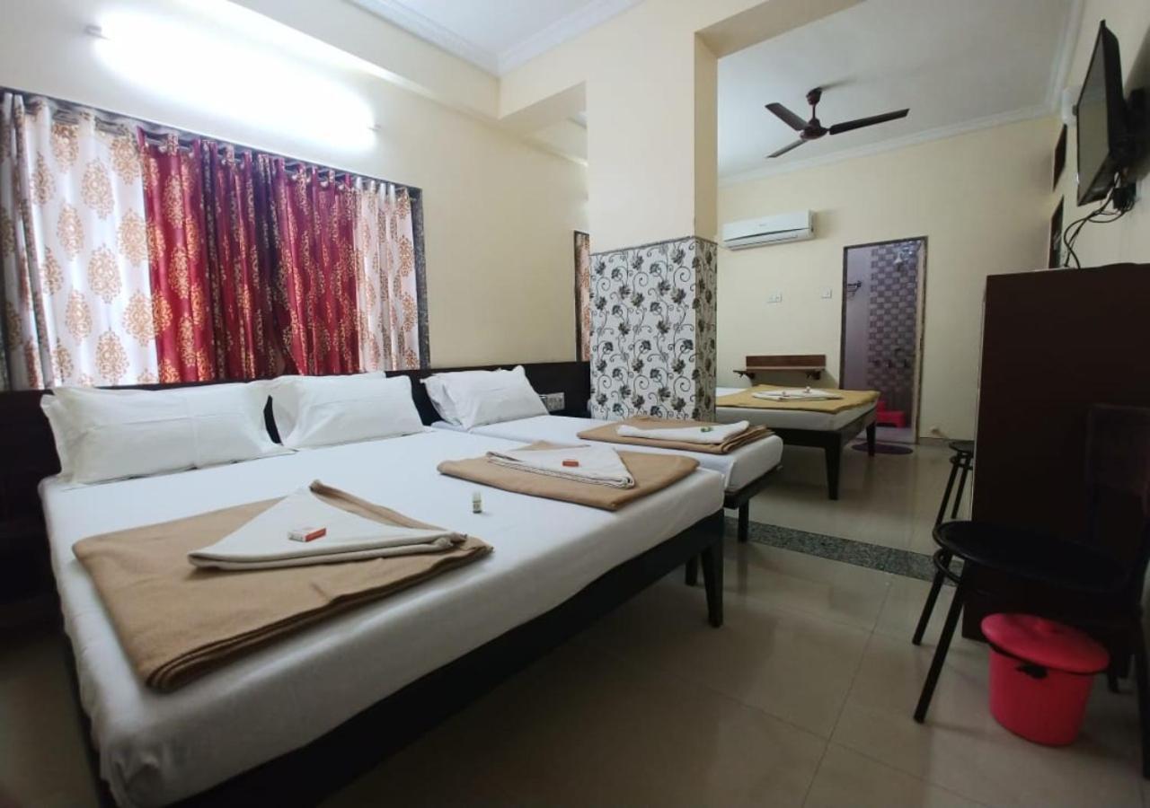 Hotel Yogiraj Shirdi Eksteriør bilde