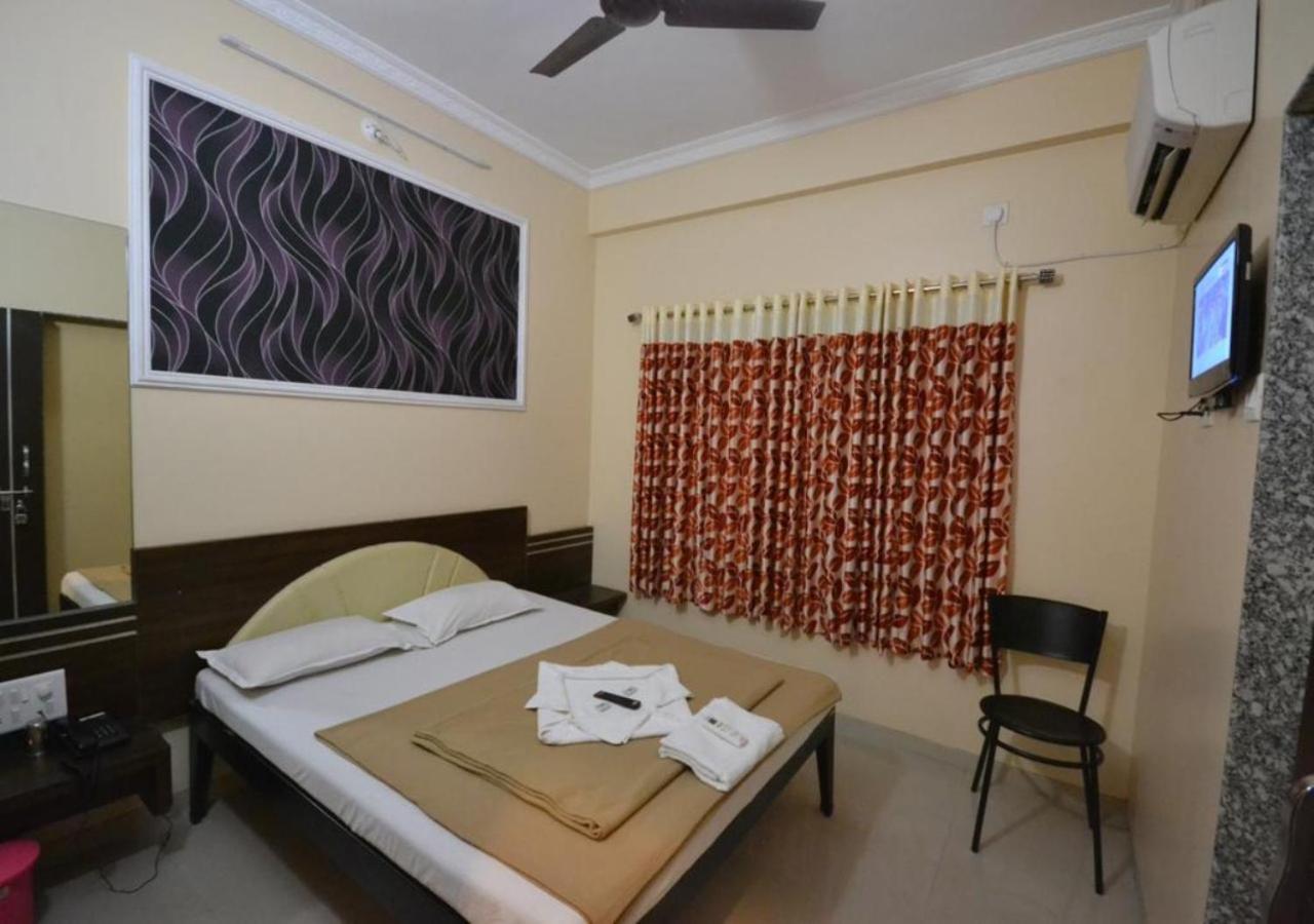 Hotel Yogiraj Shirdi Eksteriør bilde