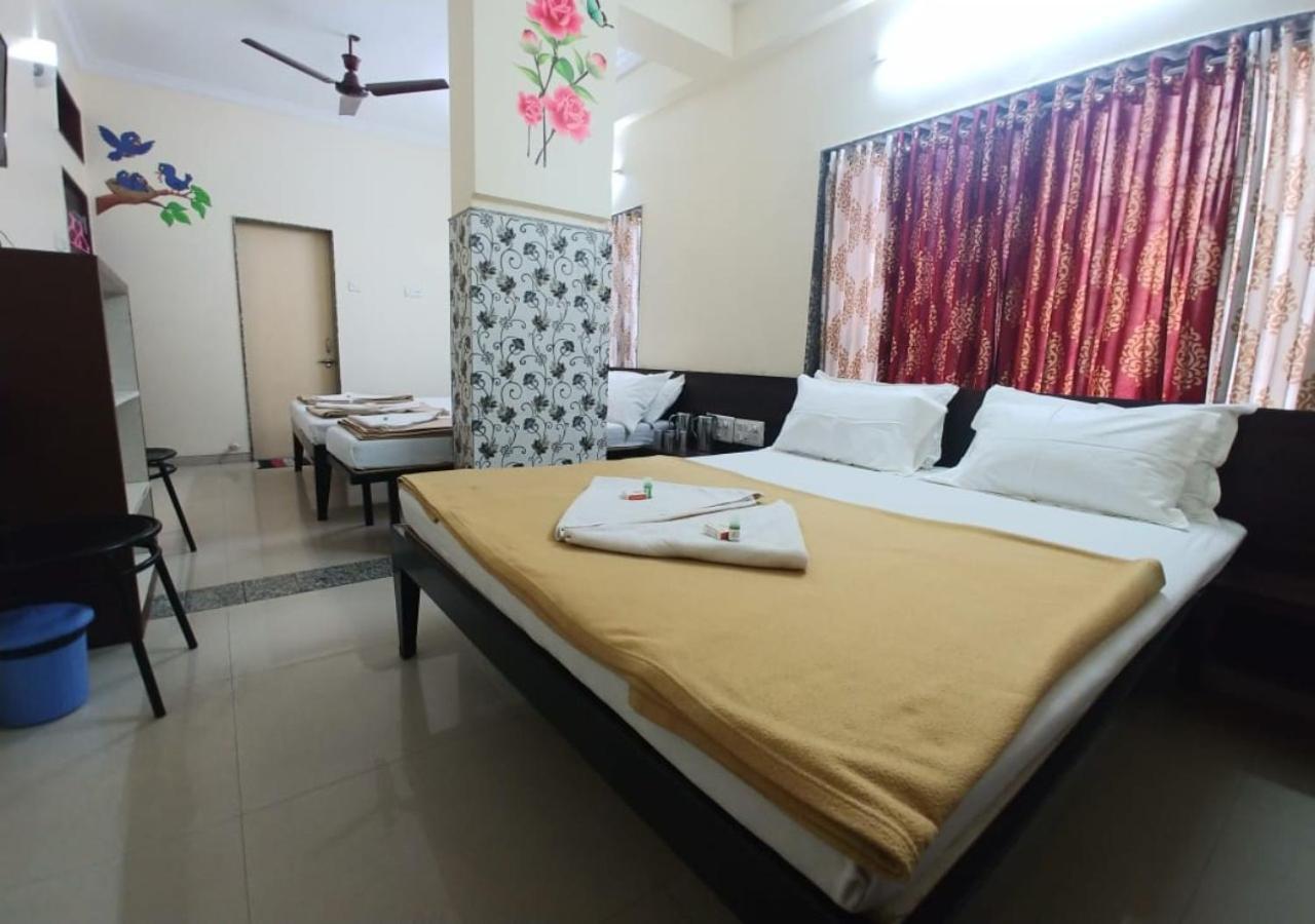 Hotel Yogiraj Shirdi Eksteriør bilde